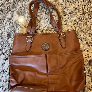 Women’s versatile handbag